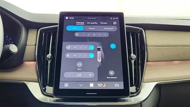 2026 Volvo XC90 Plug-In Hybrid Plus, T8 AWD, Electric/Gasoline, Bright, 7 Seats