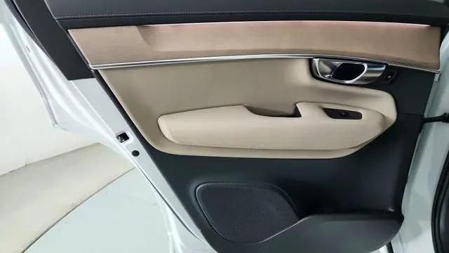 2026 Volvo XC90 Plug-In Hybrid Plus, T8 AWD, Electric/Gasoline, Bright, 7 Seats
