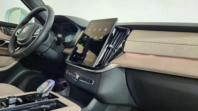 2026 Volvo XC90 Plug-In Hybrid Plus, T8 AWD, Electric/Gasoline, Bright, 7 Seats