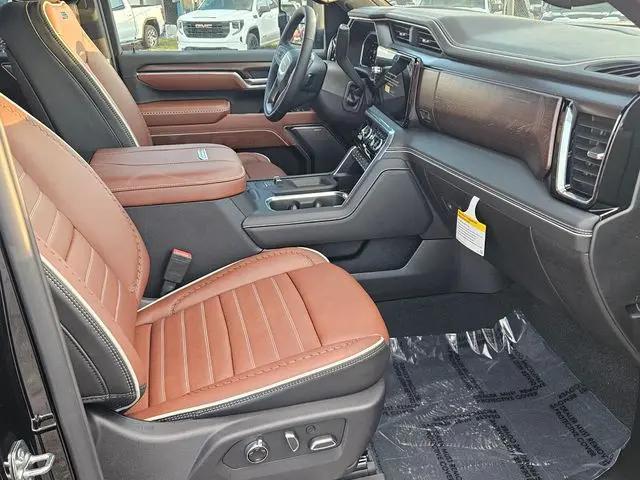 2026 GMC Sierra 2500HD Crew Cab, Standard Bed, Denali Ultimate, 4WD