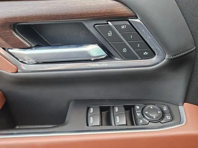 2026 GMC Sierra 2500HD Crew Cab, Standard Bed, Denali Ultimate, 4WD