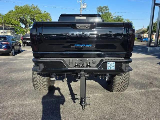 2026 GMC Sierra 2500HD Crew Cab, Standard Bed, Denali Ultimate, 4WD