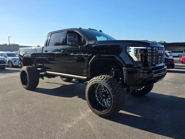 2026 GMC Sierra 2500HD Crew Cab, Standard Bed, Denali Ultimate, 4WD