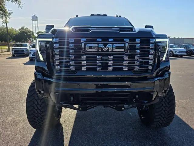 2026 GMC Sierra 2500HD Crew Cab, Standard Bed, Denali Ultimate, 4WD