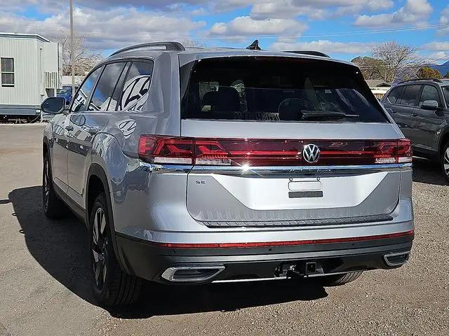 2026 Volkswagen Atlas SE with Technology