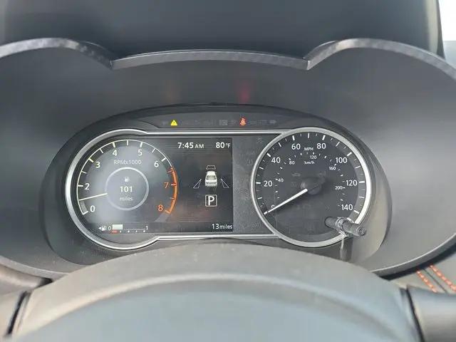 2025 Nissan Versa 1.6 SR
