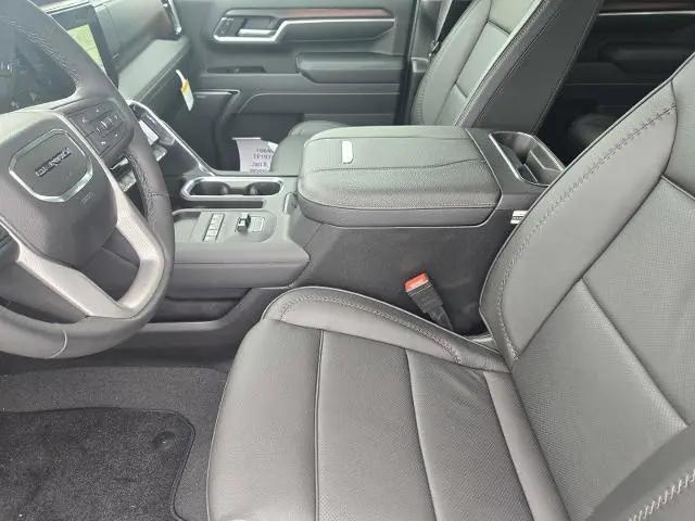 2026 GMC Sierra 2500HD Crew Cab, Standard Bed, Denali, 4WD