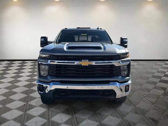 2026 Chevrolet Silverado 2500HD Crew Cab, Standard Bed, LT, 4WD
