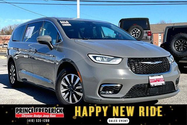 2023 Chrysler Pacifica Hybrid Touring L 2023 Chrysler Pacifica Hybrid Touring L