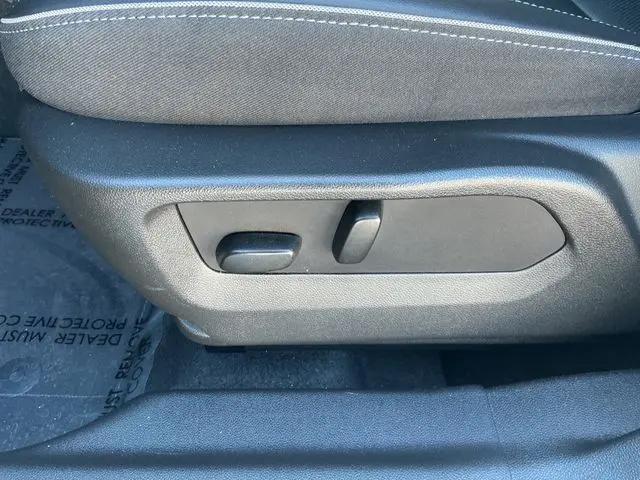 2023 Buick Envision Essence AWD