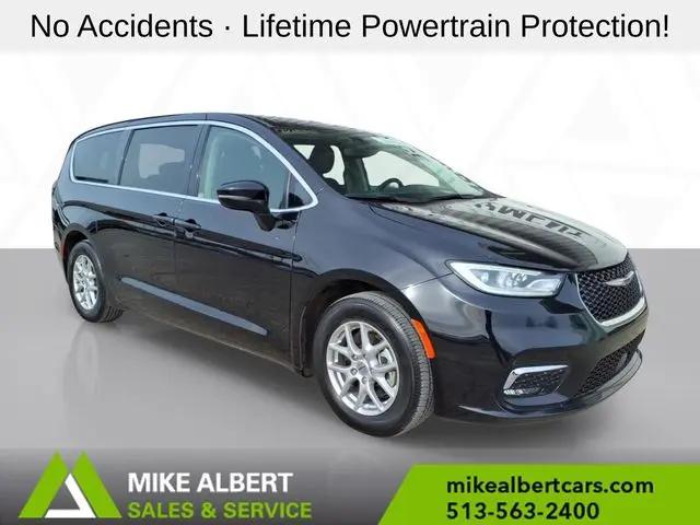2024 Chrysler Pacifica Touring L for sale near Cincinnnati, OH