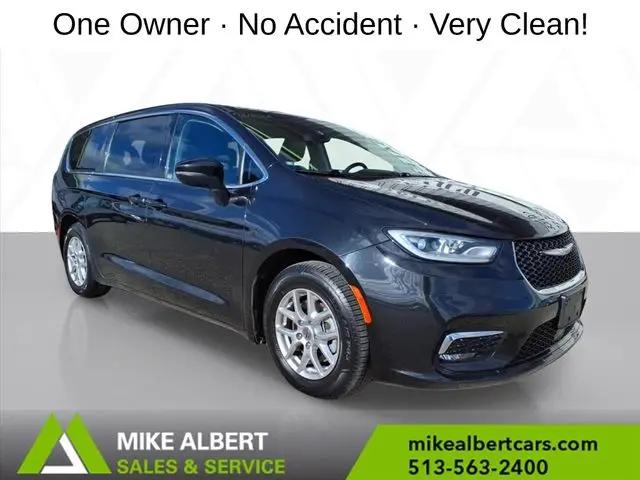 2023 Chrysler Pacifica Touring L for sale near Cincinnnati, OH