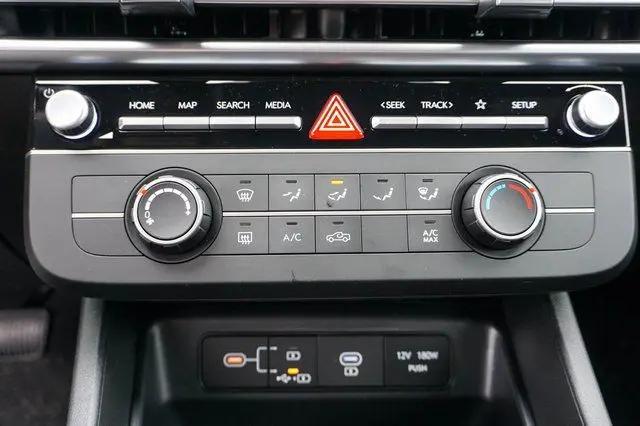 2026 Hyundai Santa Cruz SE