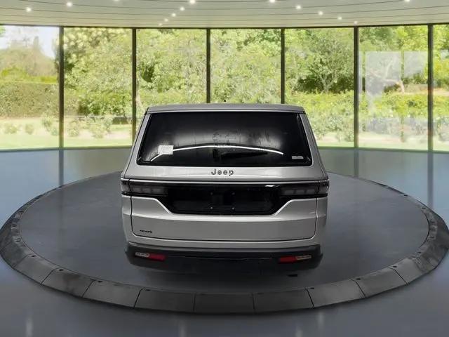 2026 Jeep Grand Wagoneer L 4x4