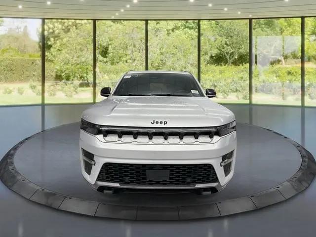2026 Jeep Grand Wagoneer L 4x4