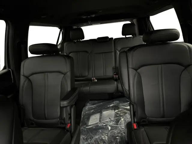 2026 Jeep Grand Wagoneer L 4x4