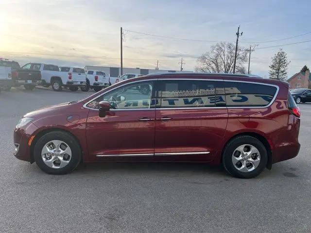 2019 Chrysler Pacifica Hybrid Touring L