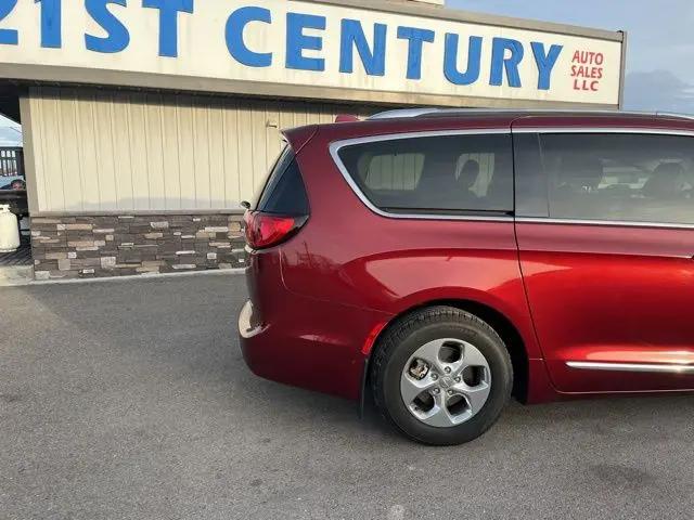 2019 Chrysler Pacifica Hybrid Touring L