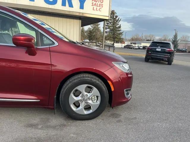 2019 Chrysler Pacifica Hybrid Touring L