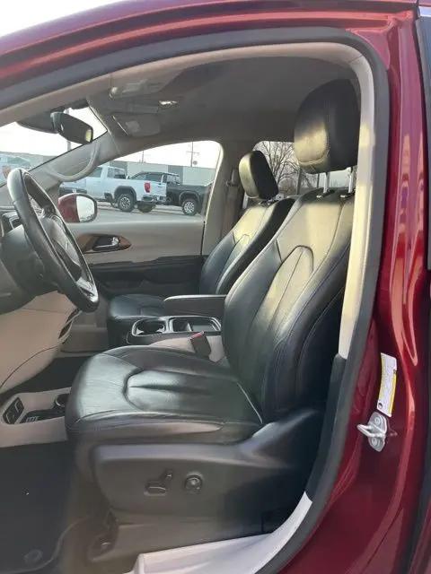 2019 Chrysler Pacifica Hybrid Touring L