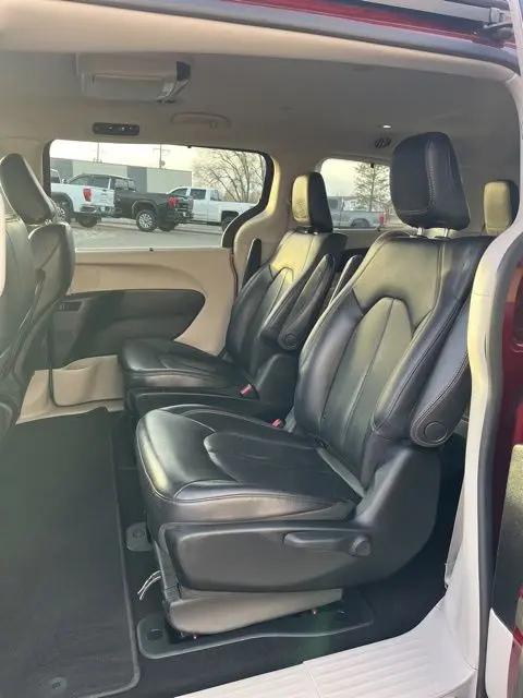2019 Chrysler Pacifica Hybrid Touring L
