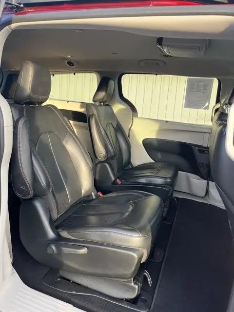 2019 Chrysler Pacifica Hybrid Touring L