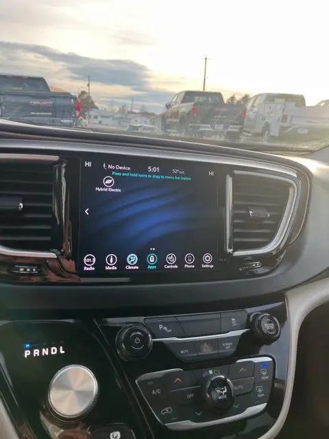 2019 Chrysler Pacifica Hybrid Touring L