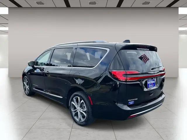 2026 Chrysler Pacifica Pinnacle AWD