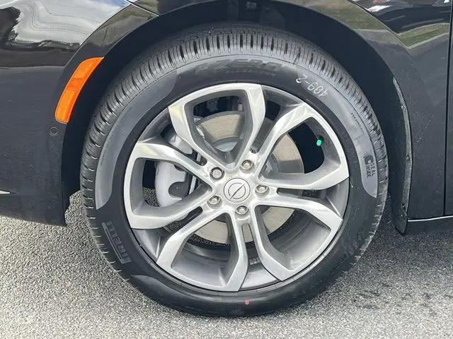 2026 Chrysler Pacifica Pinnacle AWD