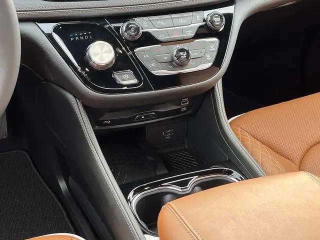 2026 Chrysler Pacifica Pinnacle AWD