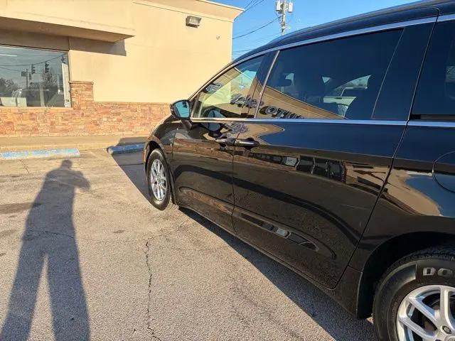 2021 Chrysler Pacifica Touring L