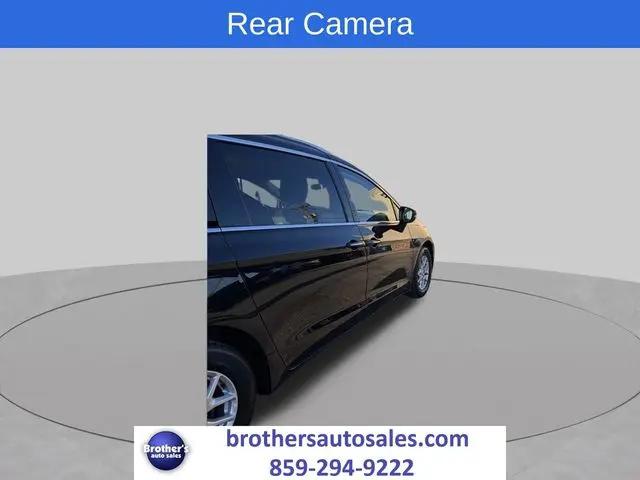 2021 Chrysler Pacifica Touring L