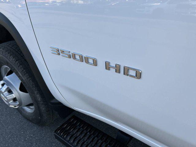 2026 Chevrolet Silverado 3500HD Crew Cab, Long Bed, WT Dual Rear Wheel, RWD