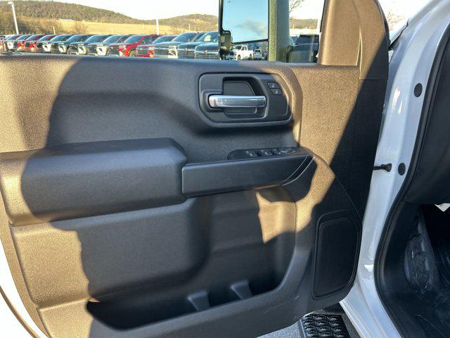 2026 Chevrolet Silverado 3500HD Crew Cab, Long Bed, WT Dual Rear Wheel, RWD