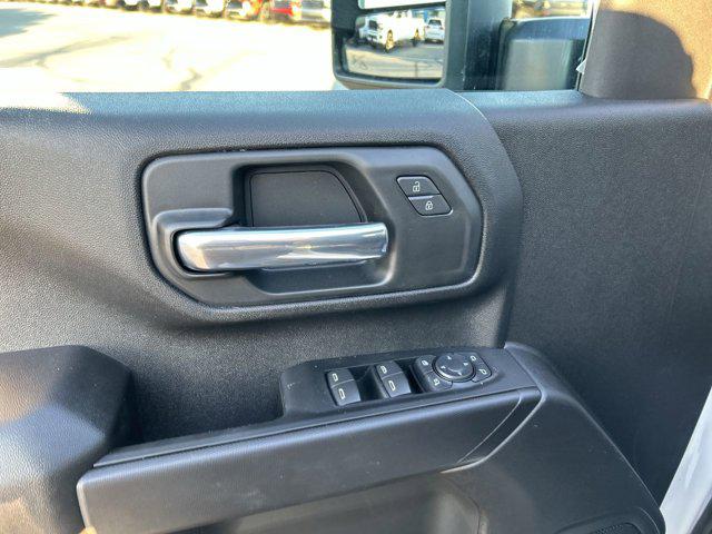 2026 Chevrolet Silverado 3500HD Crew Cab, Long Bed, WT Dual Rear Wheel, RWD