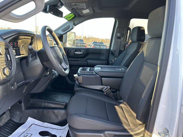 2026 Chevrolet Silverado 3500HD Crew Cab, Long Bed, WT Dual Rear Wheel, RWD