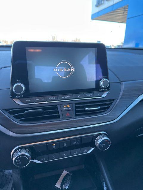 2024 Nissan Altima SV FWD