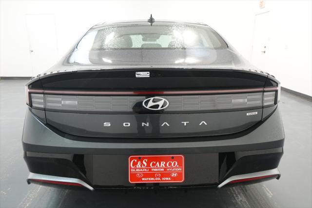 2026 Hyundai Sonata Hybrid SEL