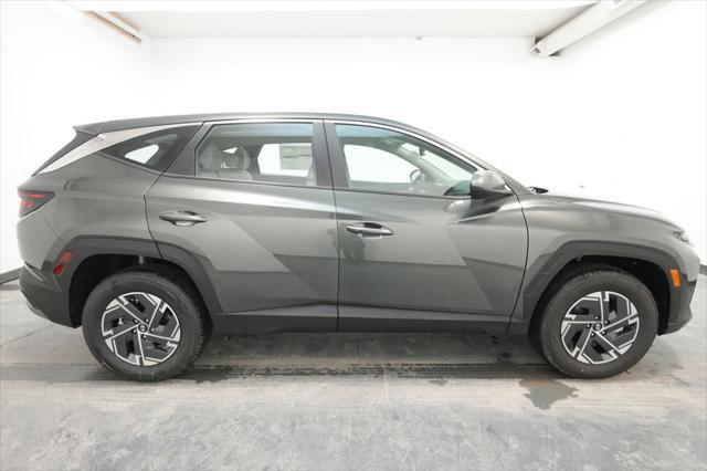2026 Hyundai Tucson Hybrid Blue SE