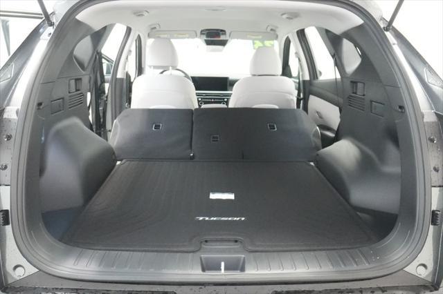 2026 Hyundai Tucson Hybrid Blue SE