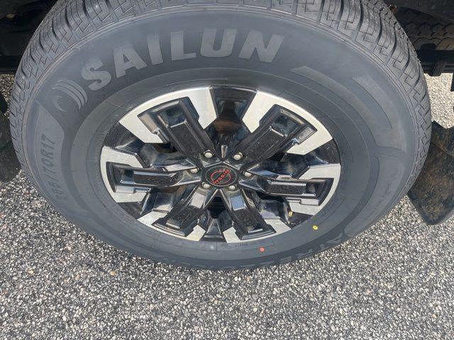 2022 Nissan Frontier Crew Cab PRO-X 4x2