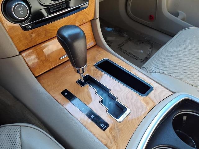 2012 Chrysler 300 Base
