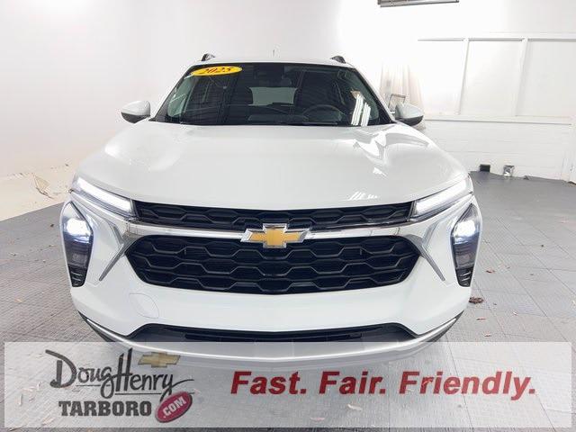 2025 Chevrolet Trax FWD LT
