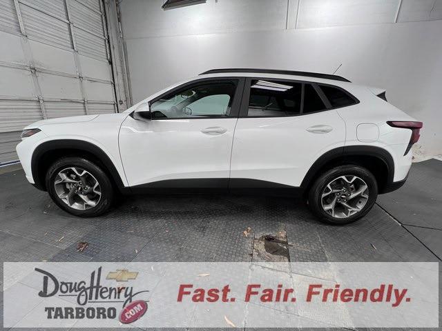 2025 Chevrolet Trax FWD LT