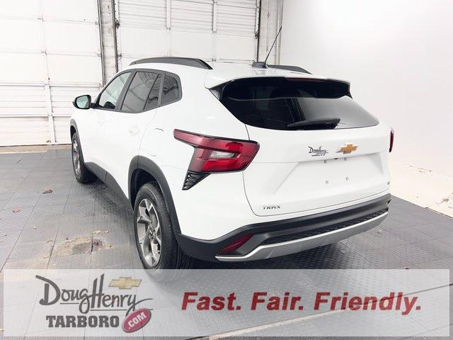 2025 Chevrolet Trax FWD LT