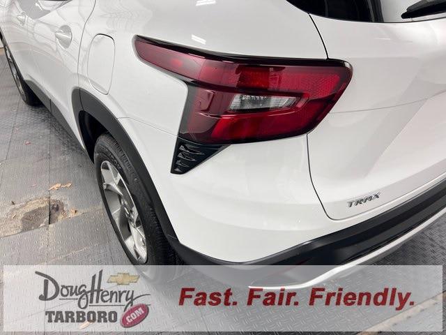 2025 Chevrolet Trax FWD LT