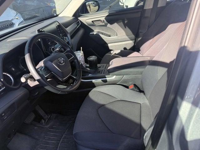 2021 Toyota Highlander LE