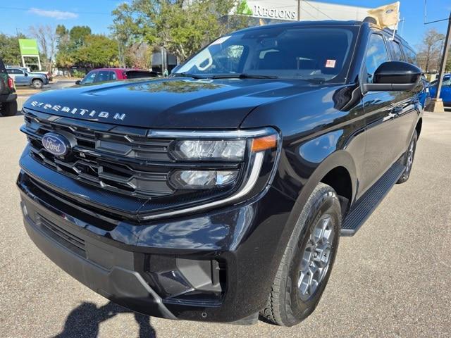 2025 Ford Expedition Active MAX