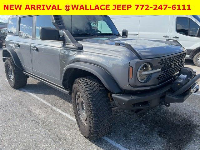 2023 Ford Bronco Everglades 2023 Ford Bronco Everglades