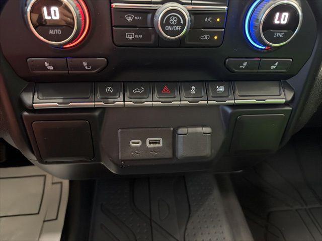 2020 Chevrolet Silverado 1500 4WD Crew Cab Short Bed LT